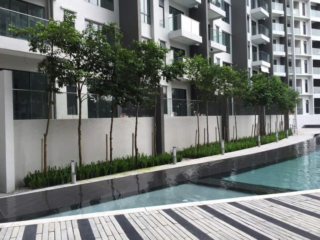 Homestay D'Univ 360 Place سيري كيمبانغان المظهر الخارجي الصورة